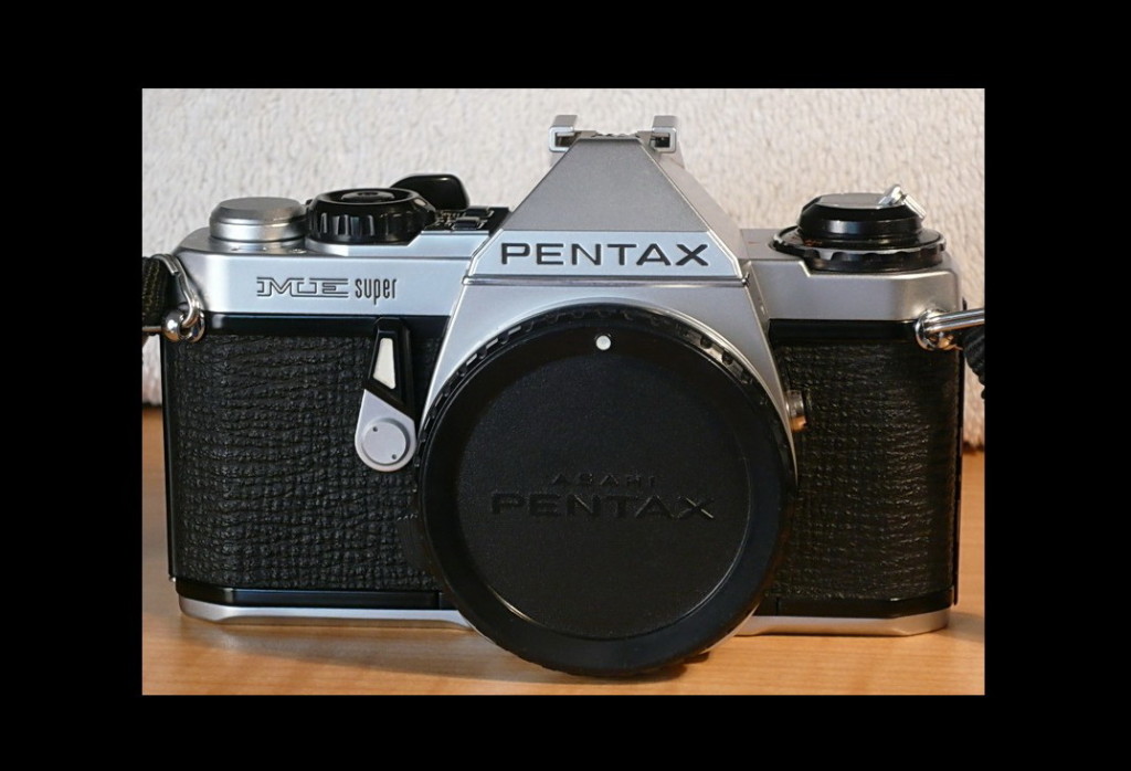 pentax me 35mm camera